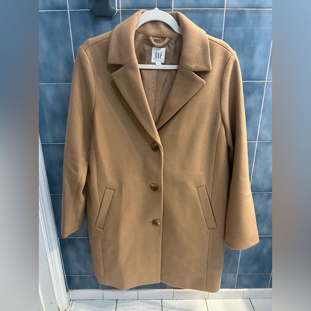 NWOT Long Gap Coat